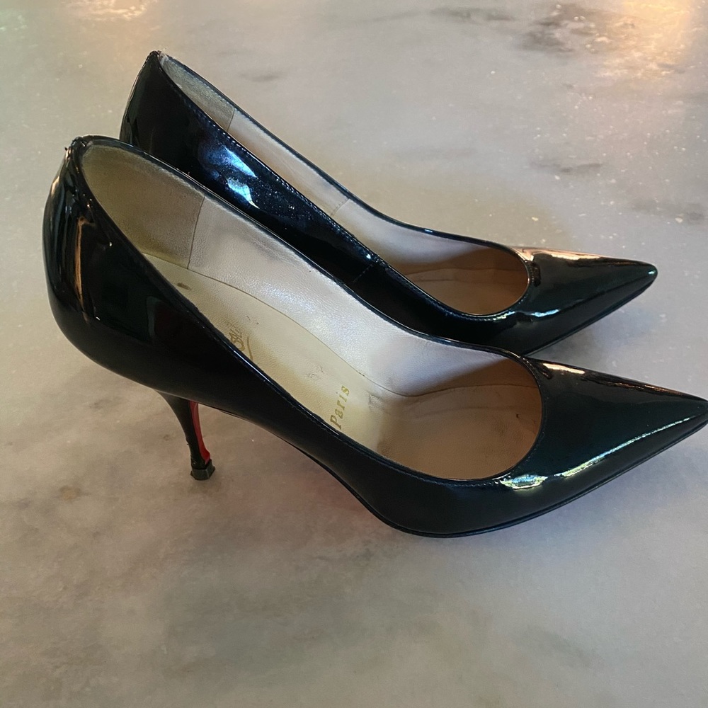 Christian louboutin black pumps